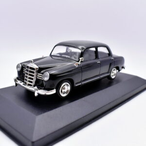 Modellino Auto Scala 1:43 mercedes benz 190 diecast modellismo statico