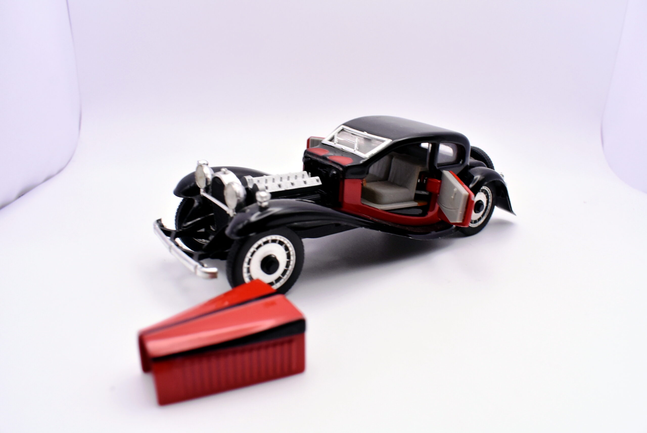 Modellino auto scala 1:43 bugatti t50 Rio diecast modellismo statico usati - immagine 4