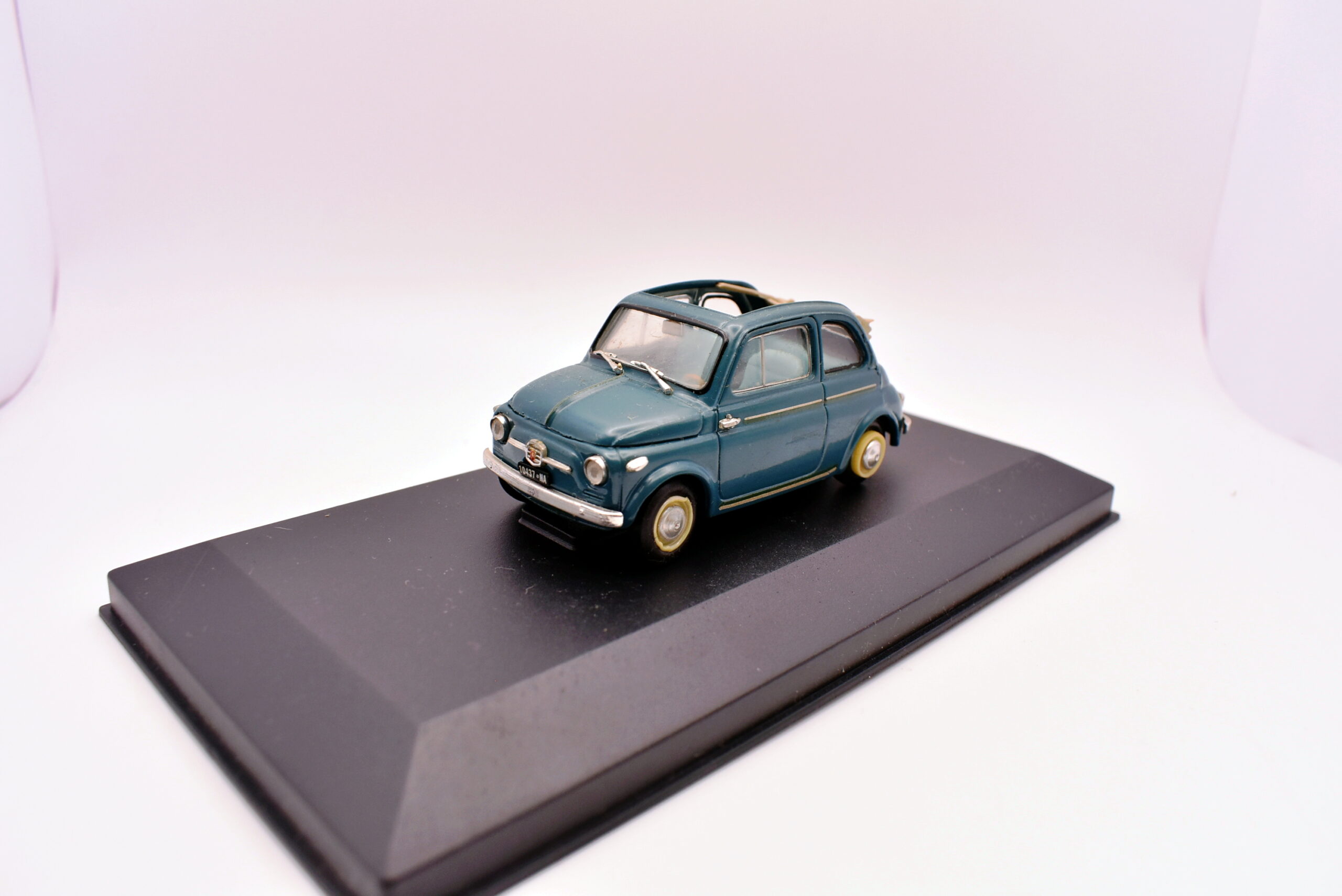 Modellino auto scala 1:43 fiat 500 Brumm diecast modellismo statico - immagine 3