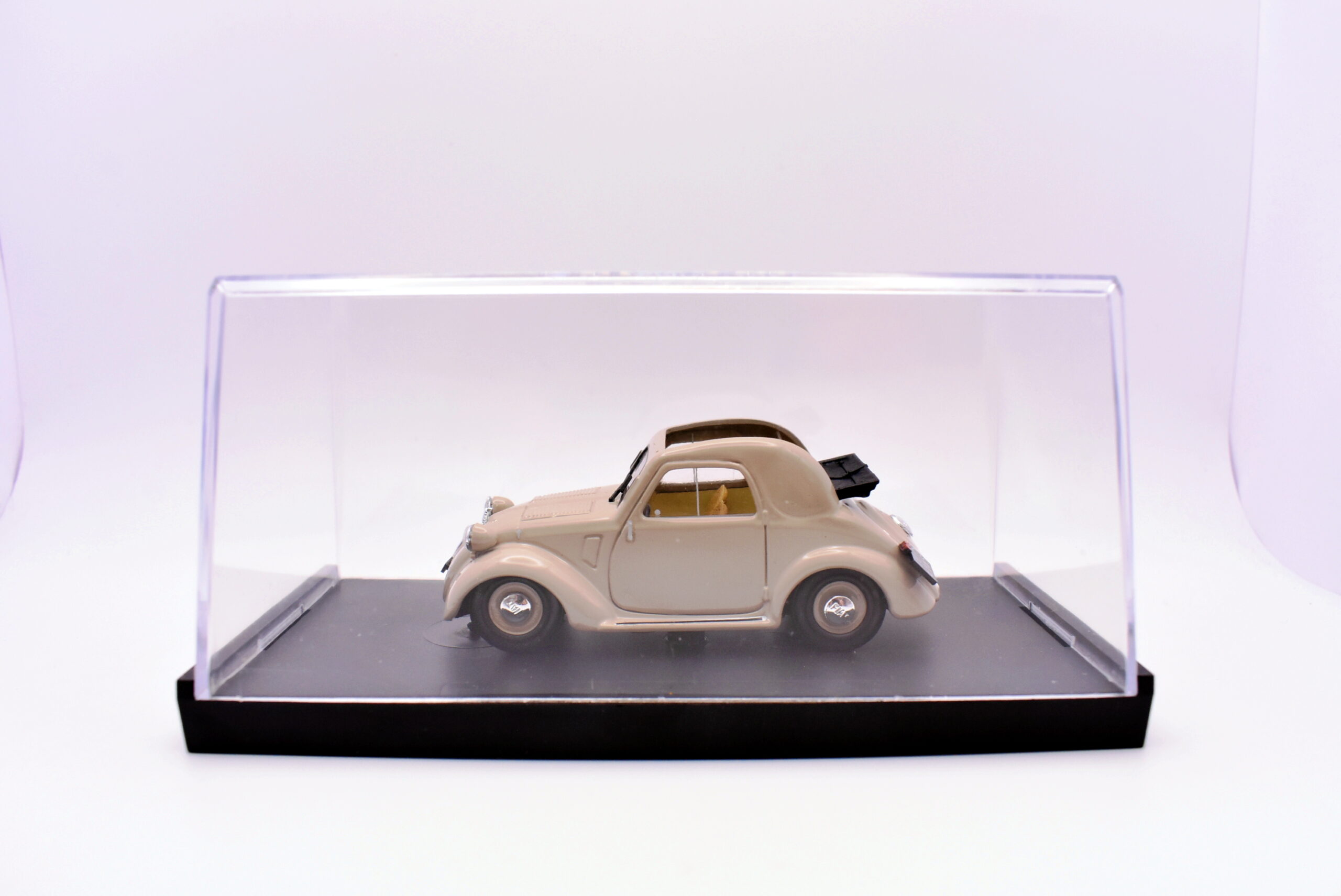 Modellino auto scala 1:43 fiat 500 topolino diecast modellismo collezione brumm - immagine 2