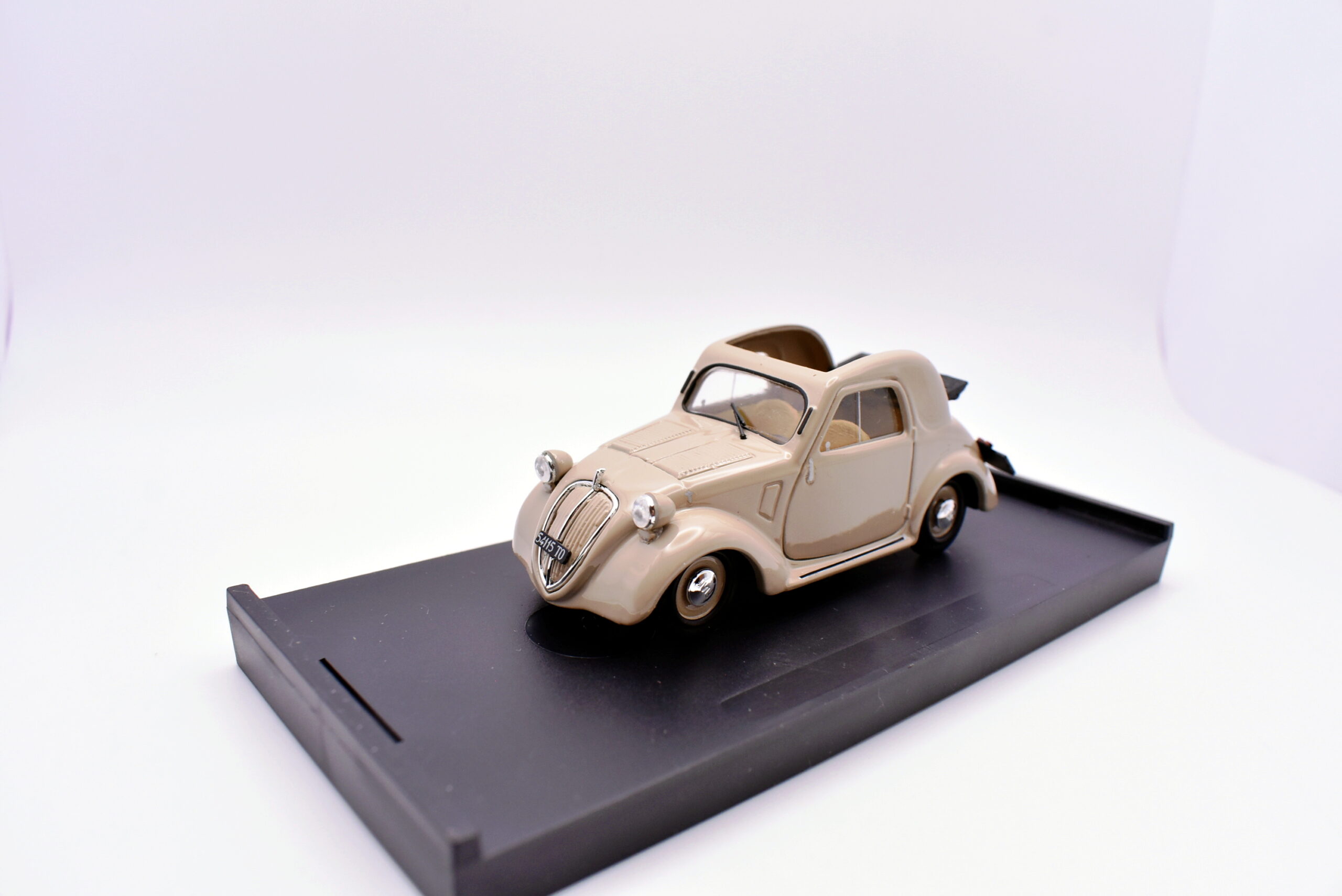 Modellino auto scala 1:43 fiat 500 topolino diecast modellismo collezione brumm - immagine 3