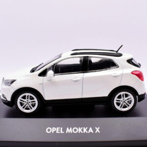 Modellino Auto Scala 1:43 Opel MOKKA X modellismo statico