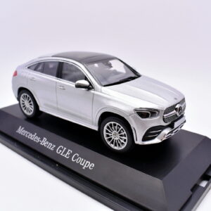 Modellino auto mercedes benz GLE coupe scala 1:43 diecast modellismo statico