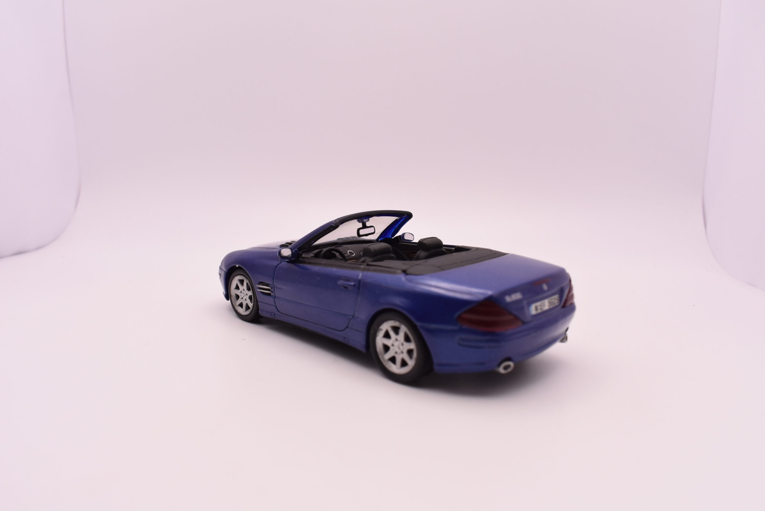Modellino auto scala 1:43 mercedes benz sl600 diecast modellismo statico - immagine 3
