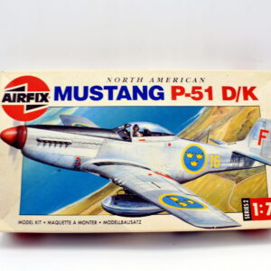 Modellini aereo model kit di montaggio MUSTANG P-51 D/K airfix scala 1:72 modellismo