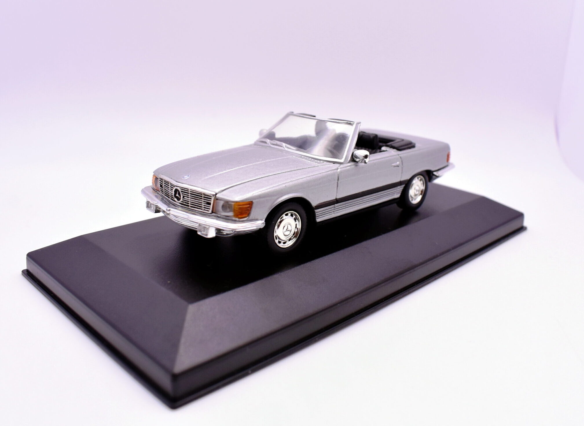 Modellino auto scala 1:43 mercedes benz 350 SL modellismo da collezione