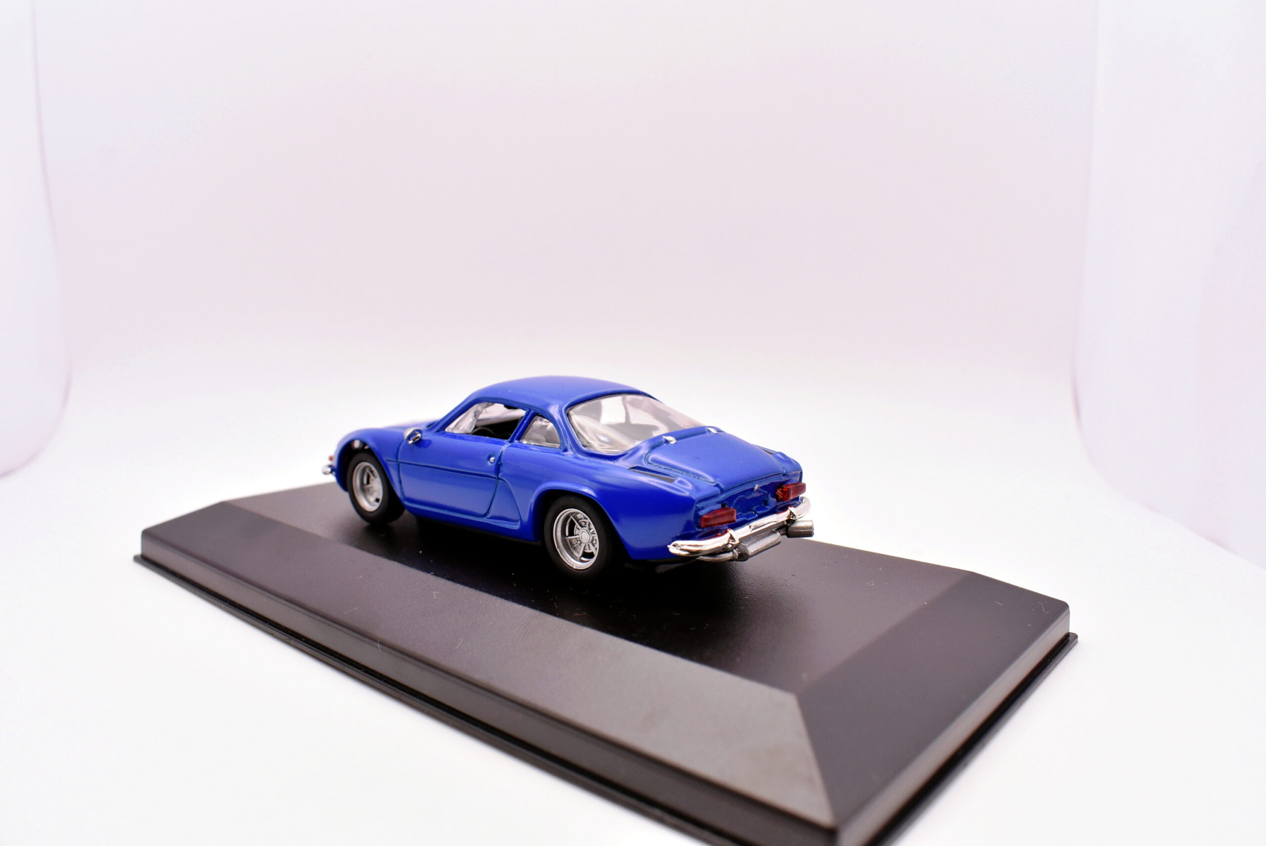 Modellino auto scala 1:43 renault ALPINE modellismo statico diecast collezione - immagine 3