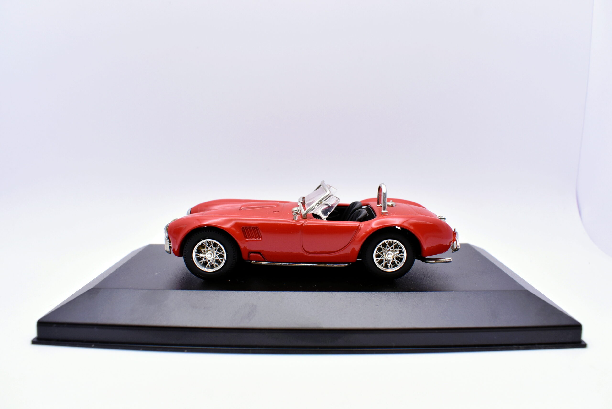 Modellino auto scala 1:43 shelby cobra 427 b modellismo da collezione - immagine 2