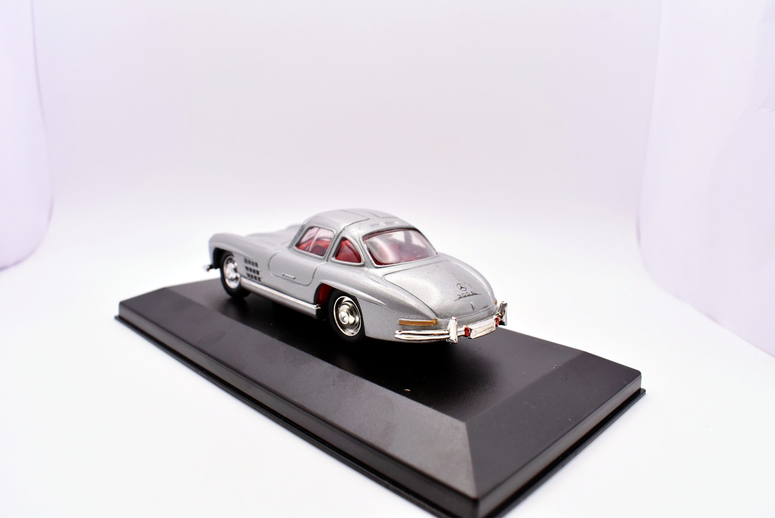 Modellino auto scala 1:43 mercedes benz 300 Sl modellismo da collezione - immagine 3
