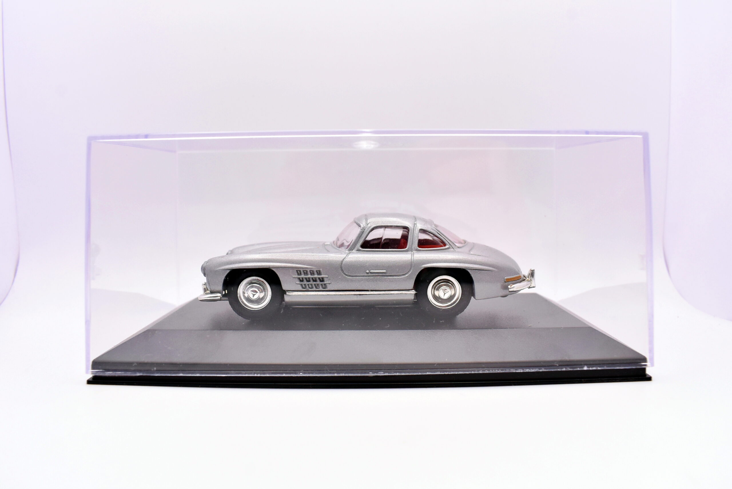 Modellino auto scala 1:43 mercedes benz 300 Sl modellismo da collezione - immagine 4