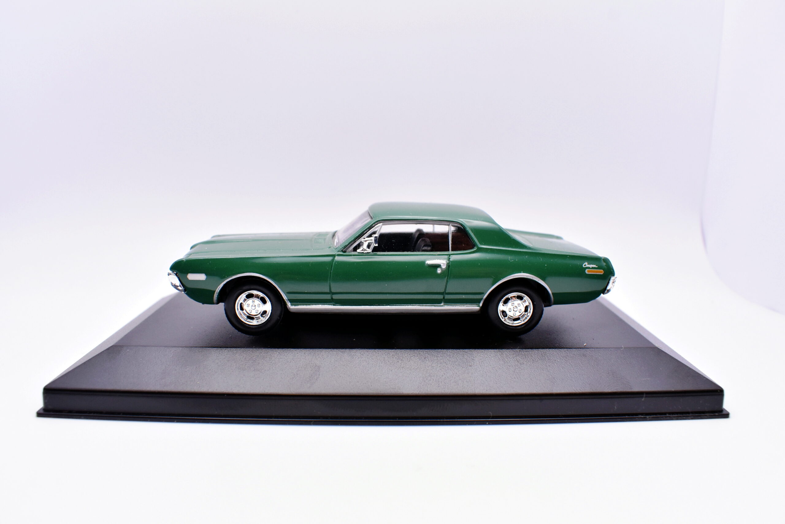 Modellino auto scala 1:43 mercury cougar modellismo da collezione - immagine 2
