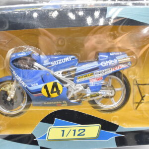 modellini moto scala 1:12 suzuki RGB500 FRANCO UNCINI modellismo motorcycle bike