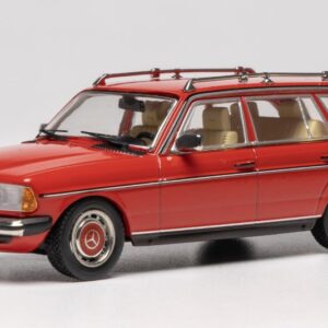 Modellino auto scala 1:43 MERCEDES 200T S123 RED diecast modellismo statico