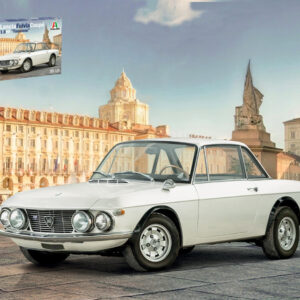 Modellino auto model kit di montaggio Italeri LANCIA FULVIA COUPE 1.6 HF FANALONE 1:24 modellismo