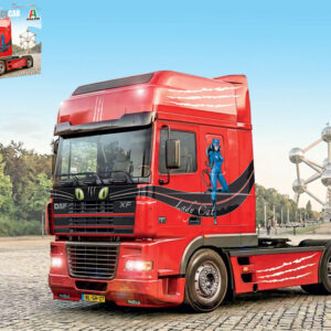 Modellino camion Italeri model kit montaggio DAF XF 95 SUPER SPACE CAB 1:24 modellismo