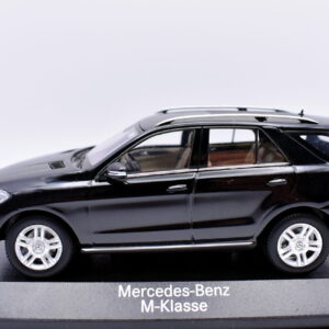 Modellino auto mercedes benz m klasse scala 1:43 diecast modellismo statico minichamps