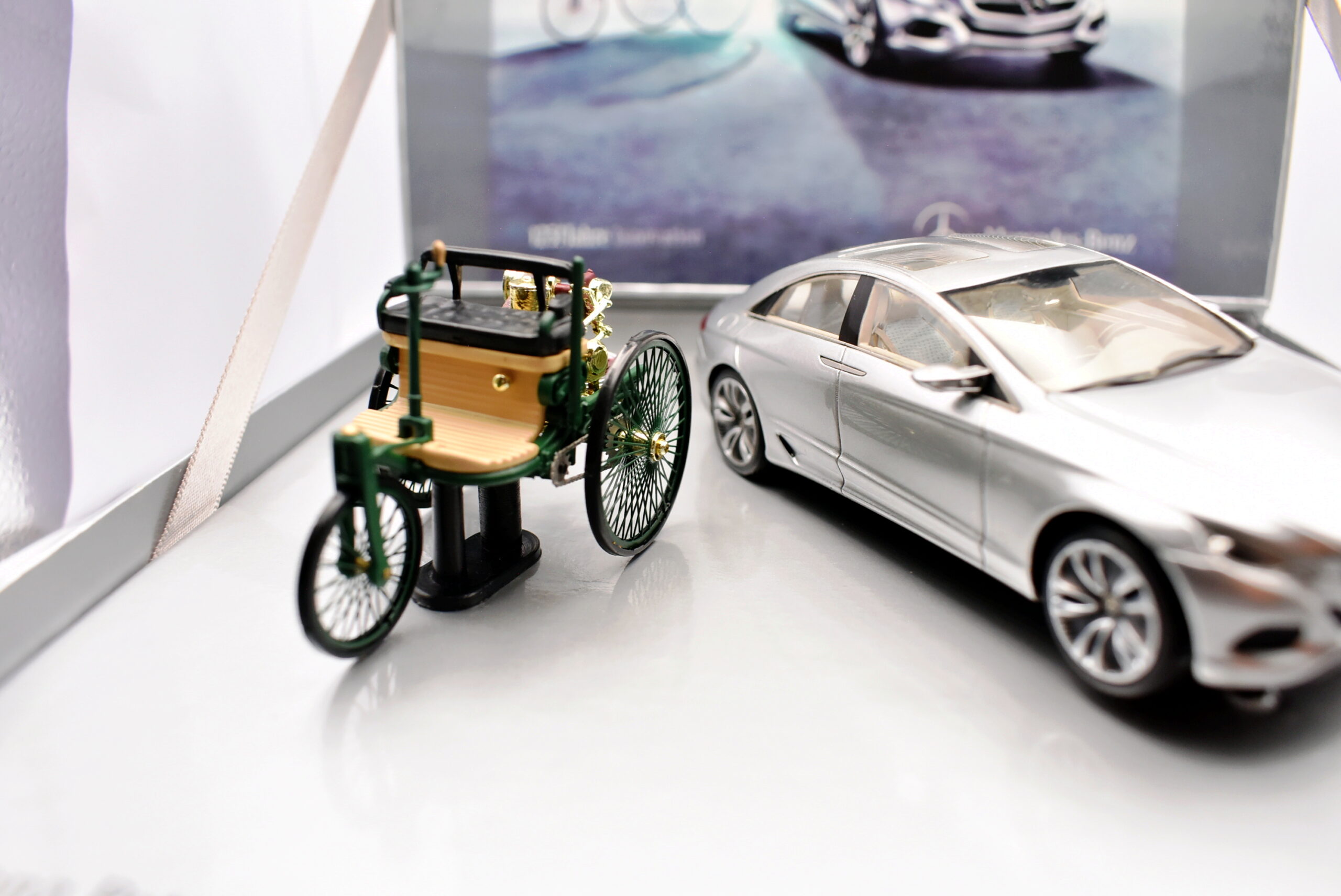 Modellino Auto Scala 1:43 mercedes benz classic selection Spark diecast modellismo statico - immagine 3