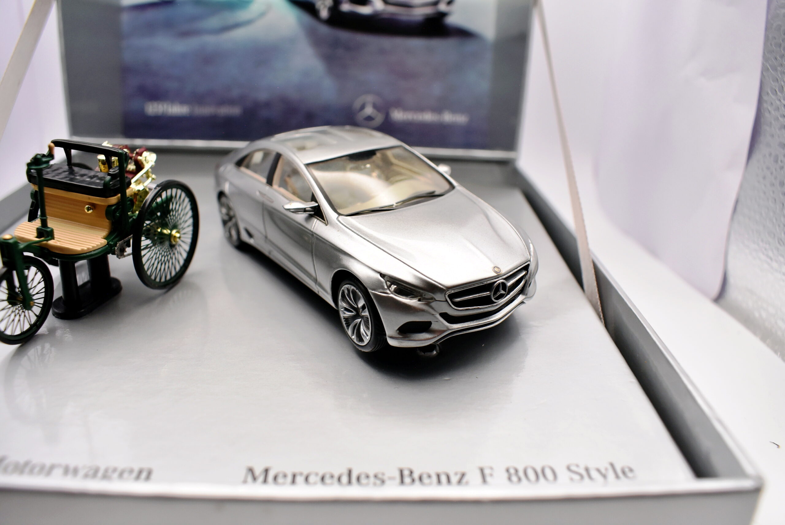 Modellino Auto Scala 1:43 mercedes benz classic selection Spark diecast modellismo statico - immagine 5