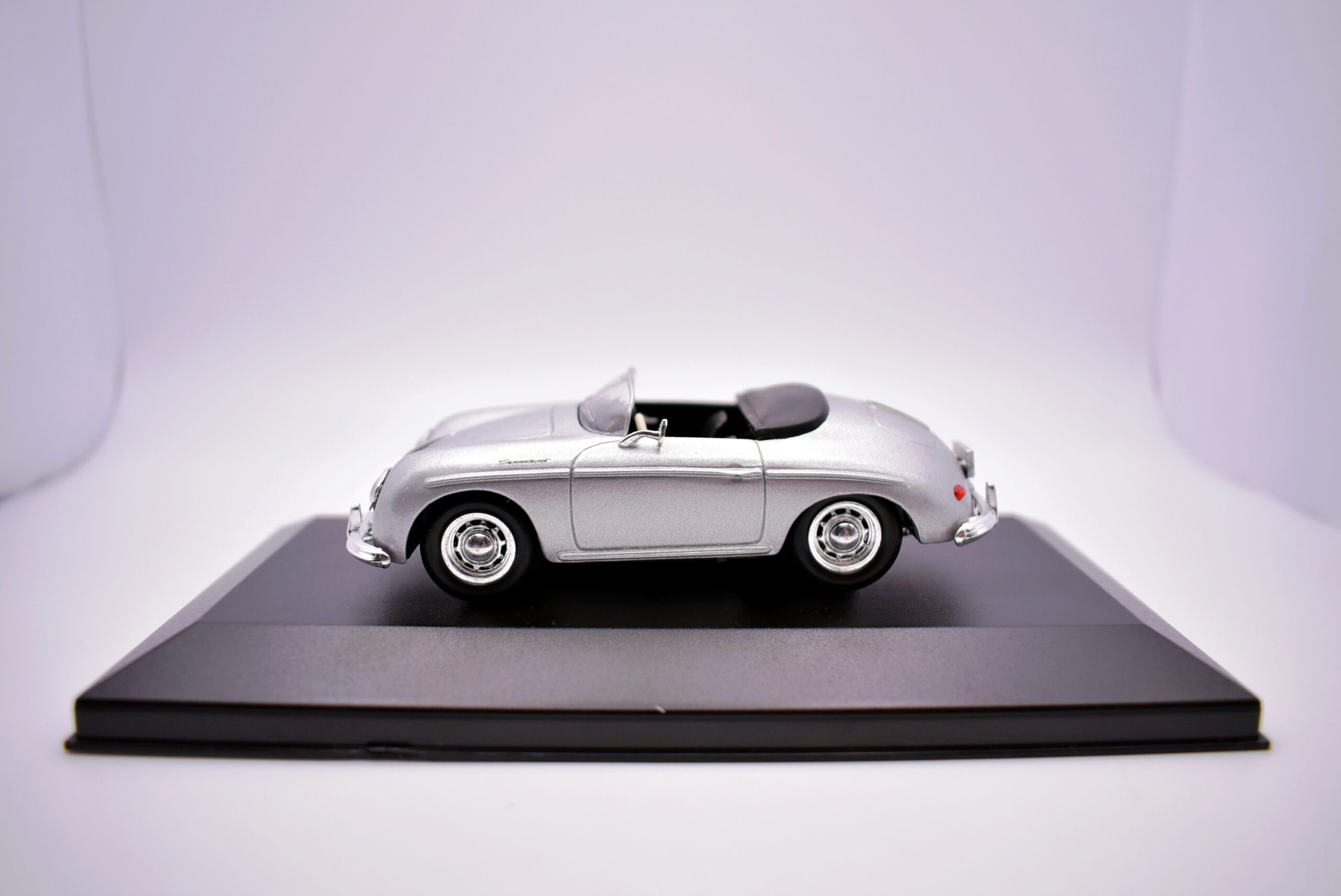 Modellino auto scala 1:43 porsche 356A modellismo da collezione - immagine 2