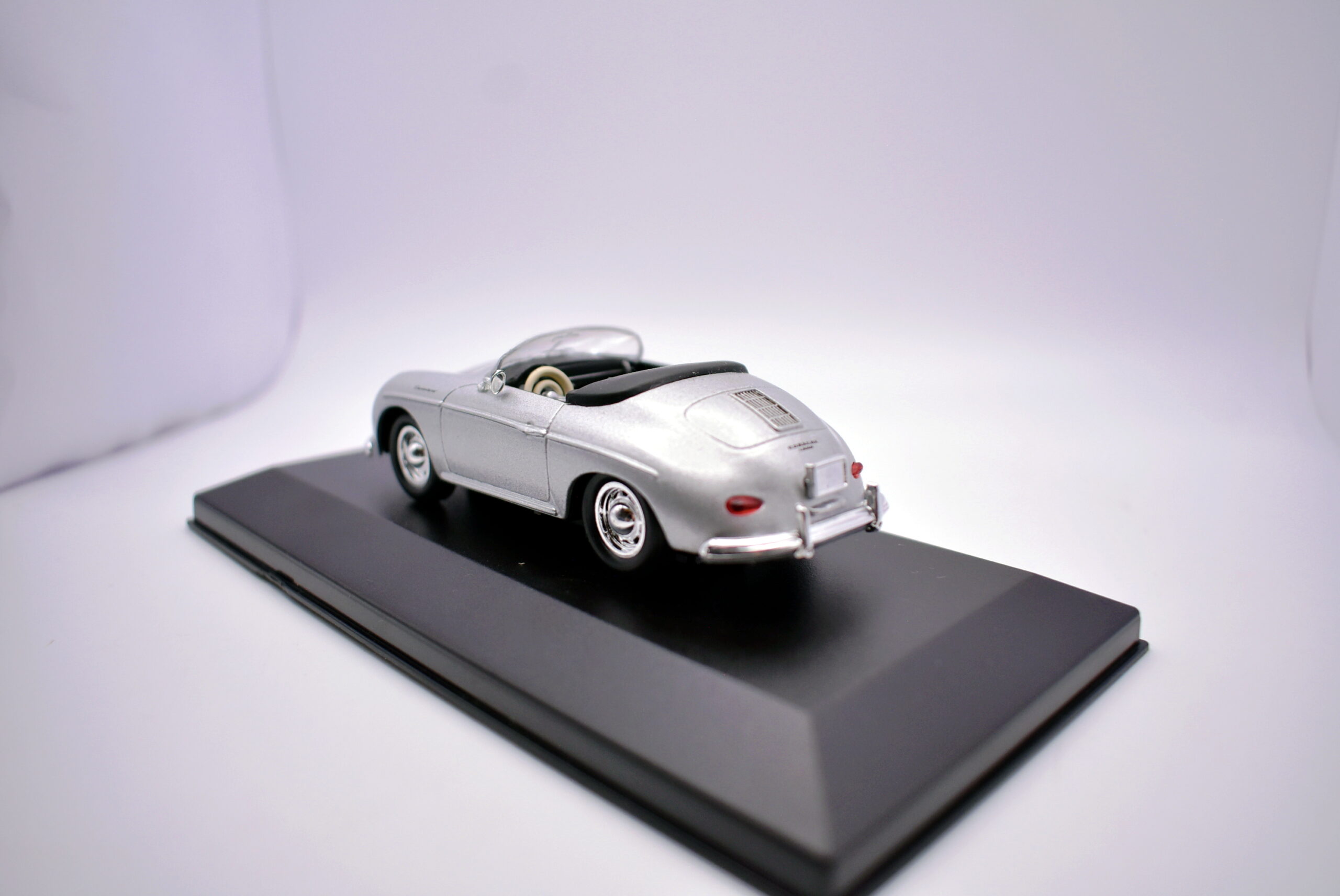 Modellino auto scala 1:43 porsche 356A modellismo da collezione - immagine 3