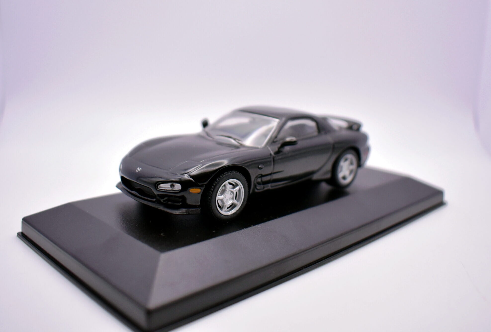 Modellino auto scala 1:43 mazda RX-7 modellismo da collezione