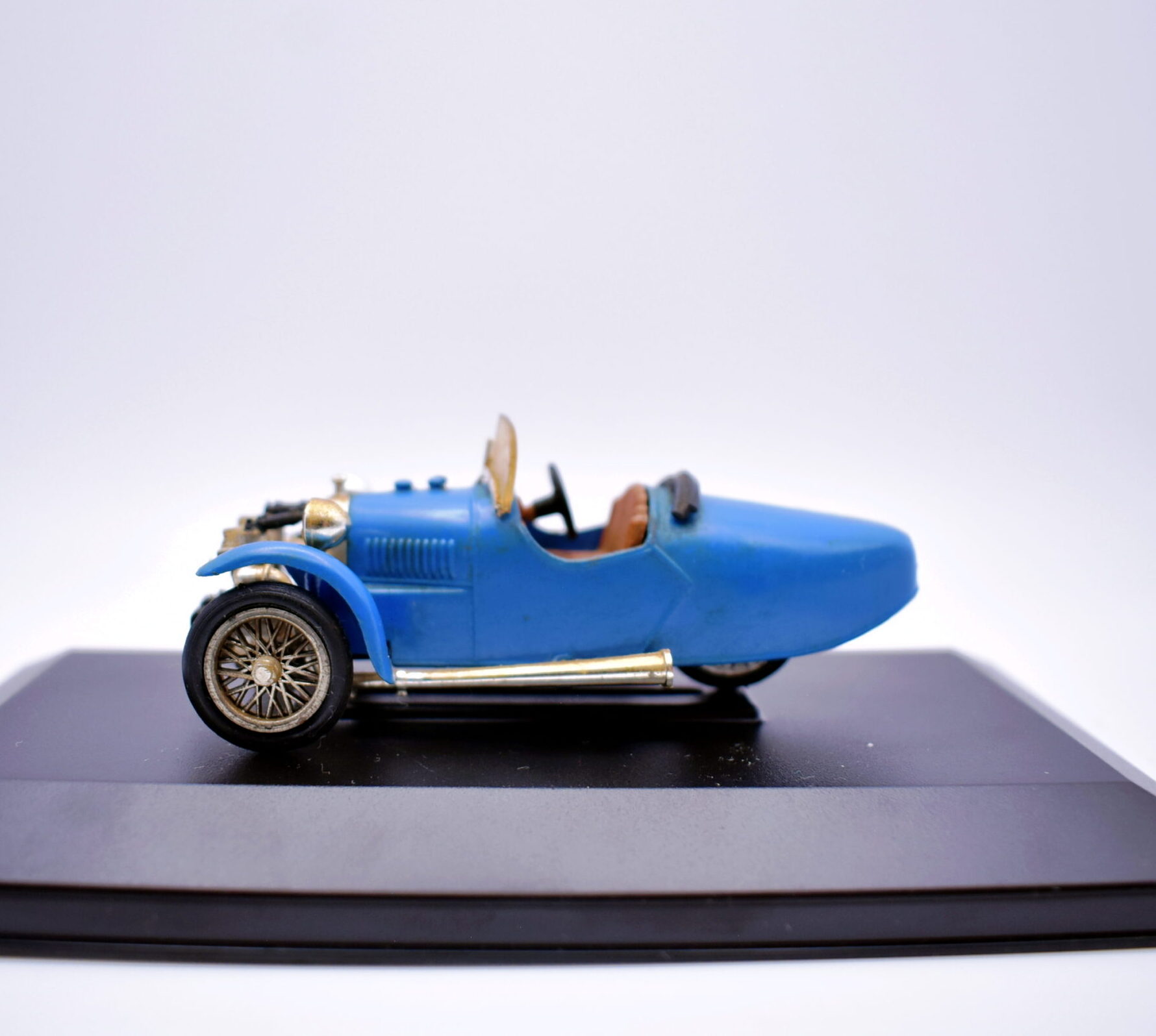 Modellino auto scala 1:43 morgan cyclear 3 wheeler brumm modellismo da collezione