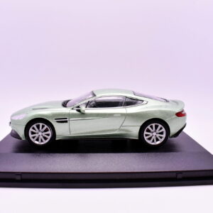 Modellino auto scala 1:43 aston martin vanquish oxford diecast collezione