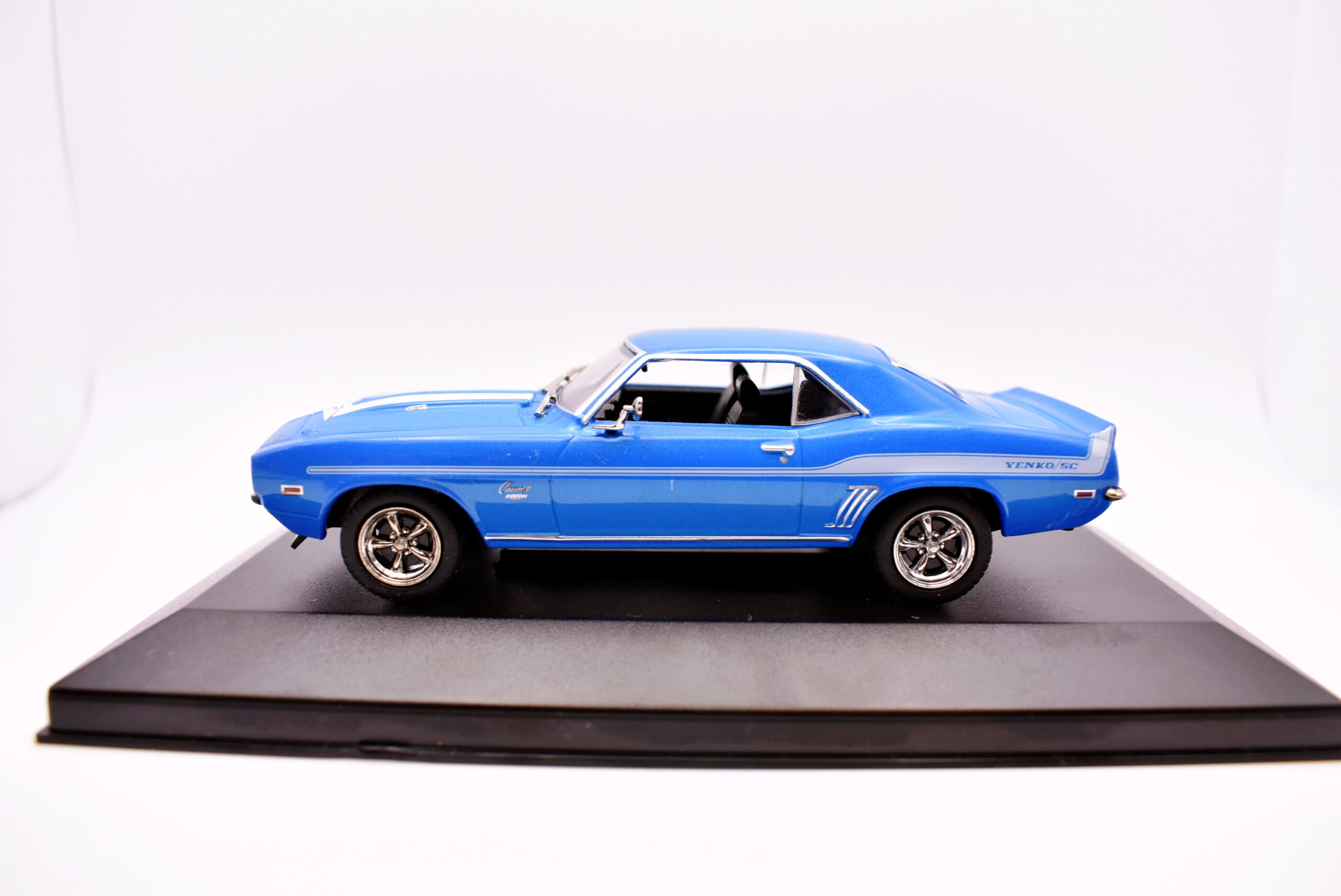 Modellino auto scala 1:43 chevrolet camaro fast and Furious diecast modellismo statico - immagine 3
