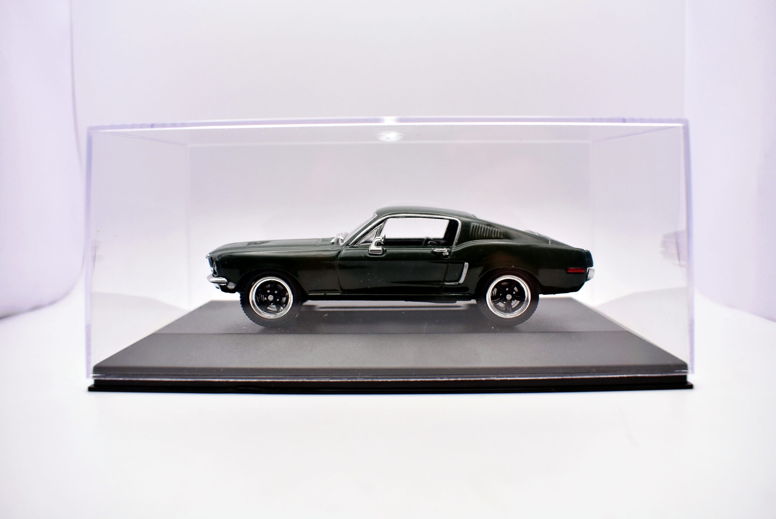 Modellini auto americane scala 1:43 ford mustang GT diecast modellismo statico - immagine 2