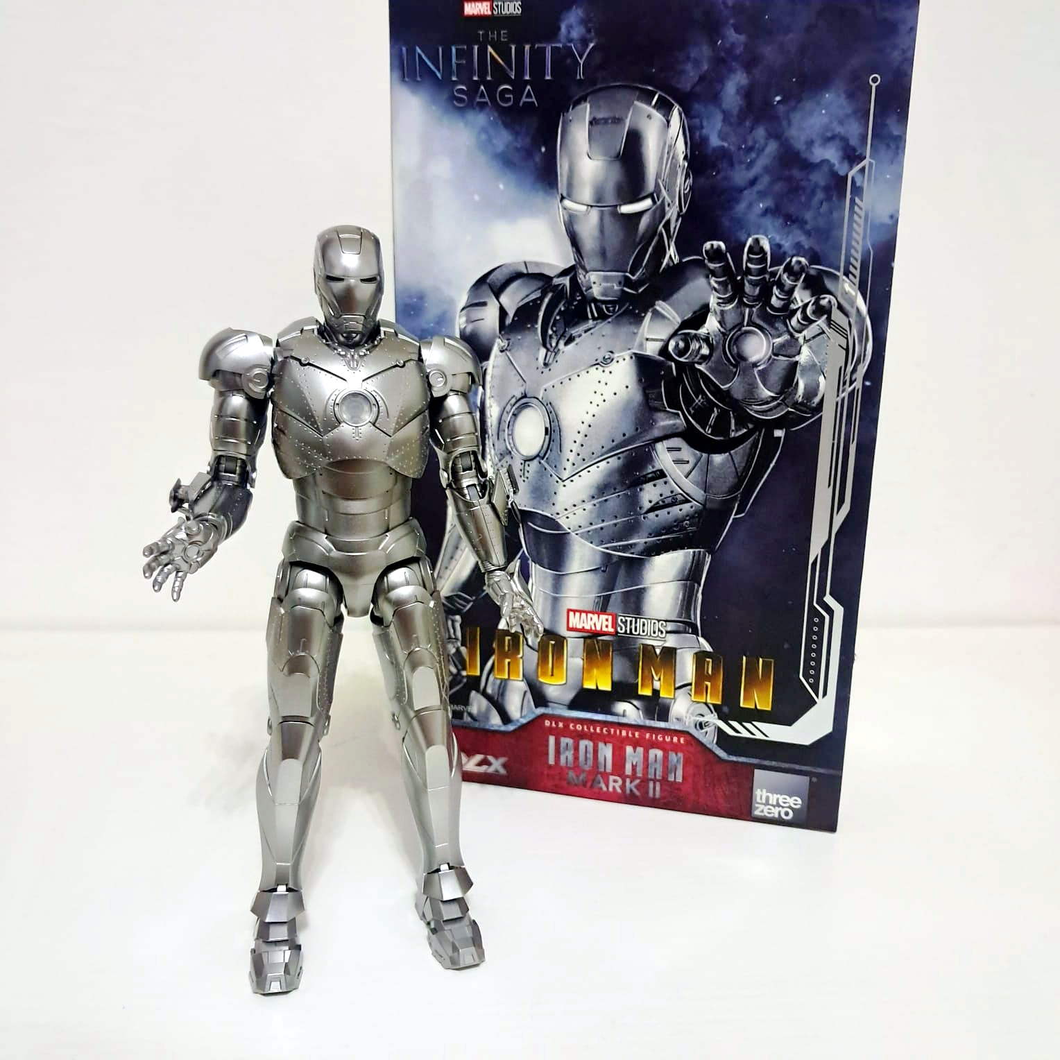 action figure Threezero Iron Man Mark II DLX Marvel Infinity Saga