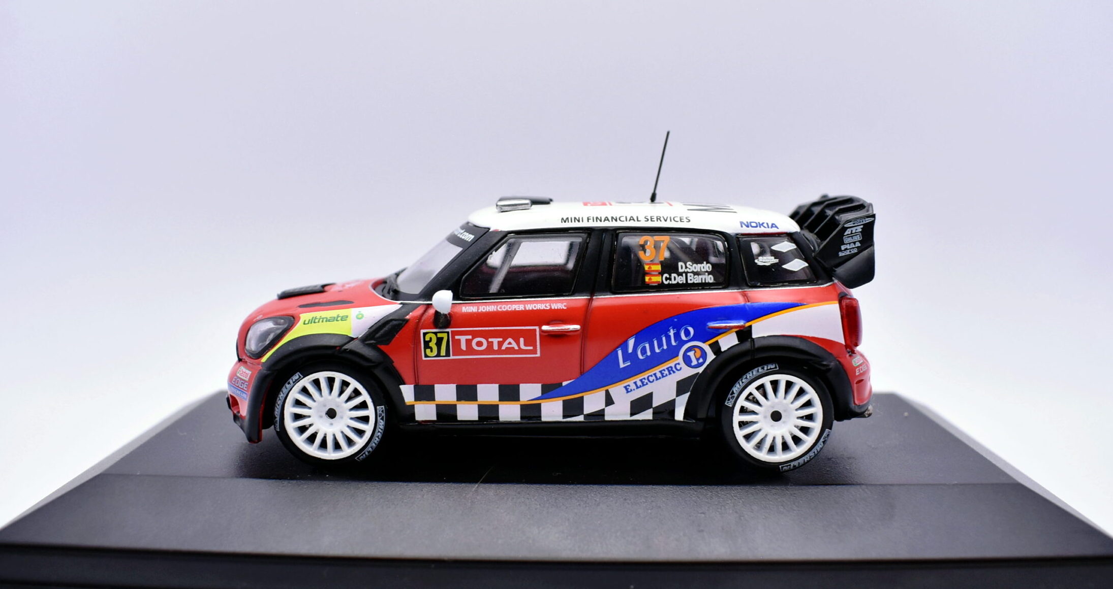 Modellino auto rally scala 1:43 mini cooper diecast modellismo statico